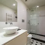 Intimate Downtown With Terrace - D Apartment Porto