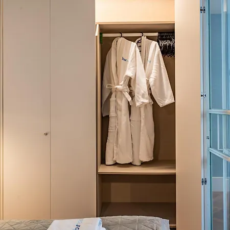 Appartement Intimate Downtown With Terrace - D