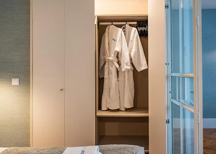 Appartamento Intimate Downtown With Terrace - D